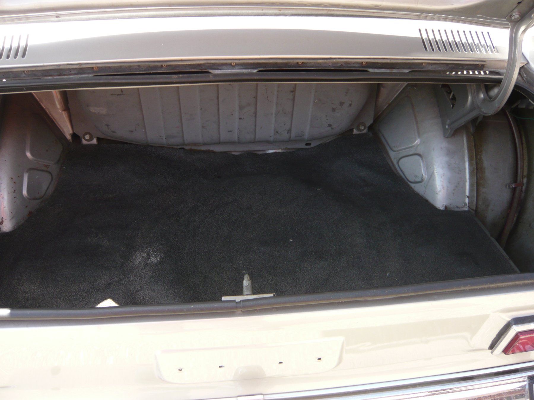 Ford Automobili: Ford Capri 1600 XL – Usato da Russy venduto da Guenefle 4