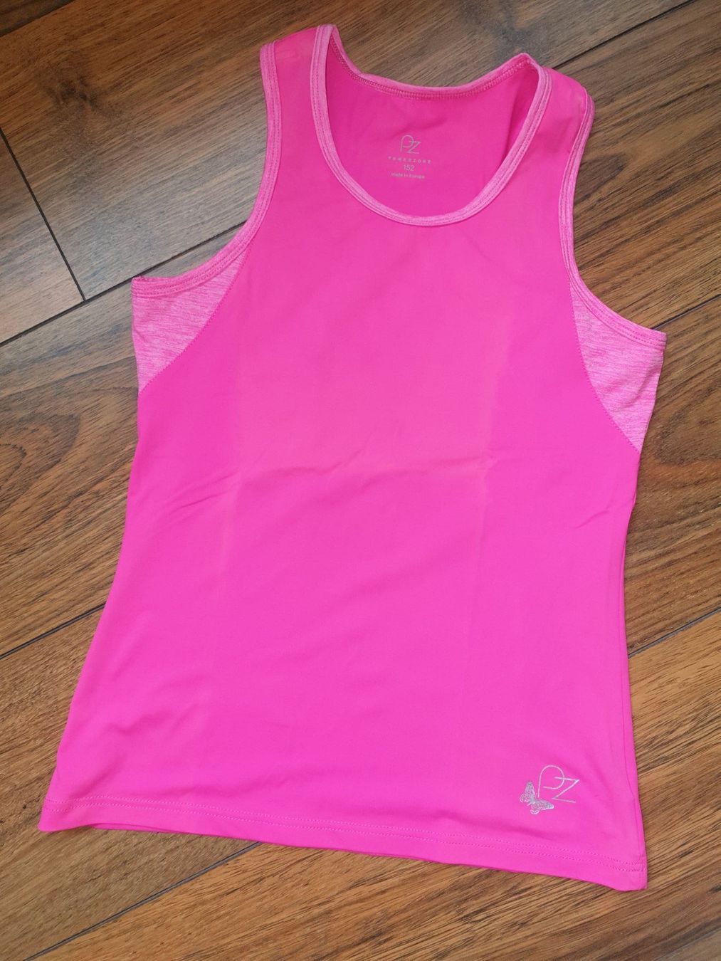 Blusen, T-Shirts & Tops: Sport Shirt - Gr. 152 – Gebraucht aus Gommiswald von Rickenblitz