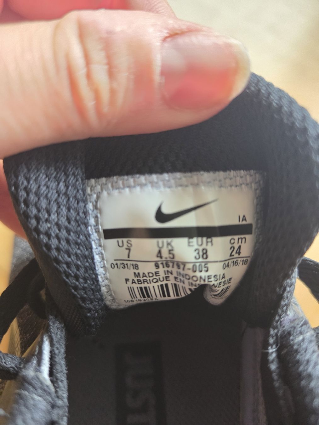 Nike Scarpe da donna: Nike MD Runner 2 Sneaker, Grösse 38 – Usato da Winterthur venduto da trst 2