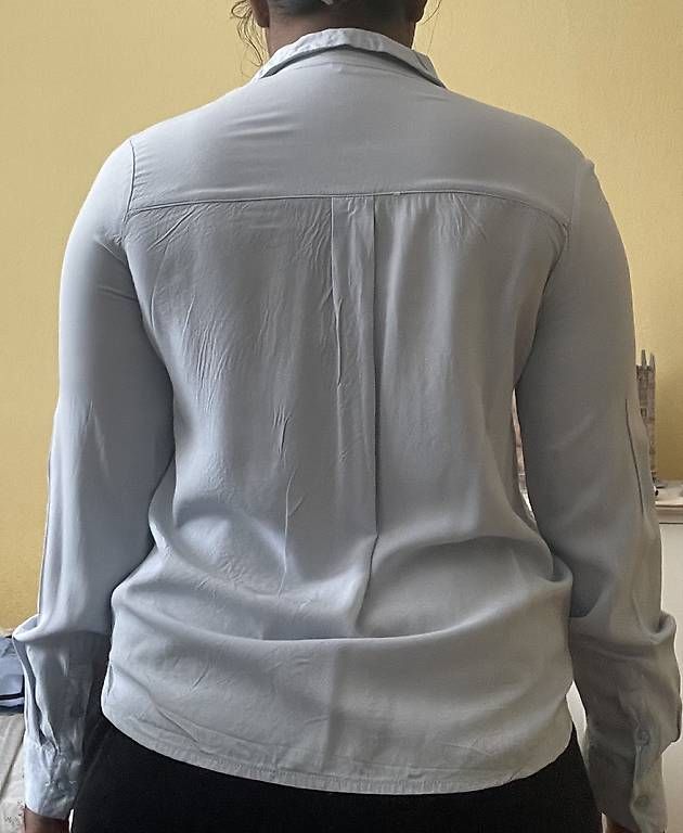 Camicette: Camicia donna maniche lunghe – Usato da Locarno venduto da bozzolipayel 1
