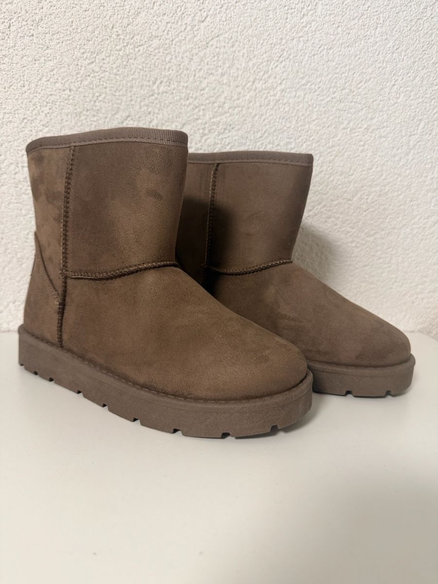 Damenschuhe: Warme Winterstiefel Grösse 37 – Neu und originalverpackt aus Belp von sabadesign