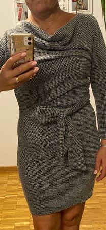 Robe d'hiver élégante avec ceinture, taille M