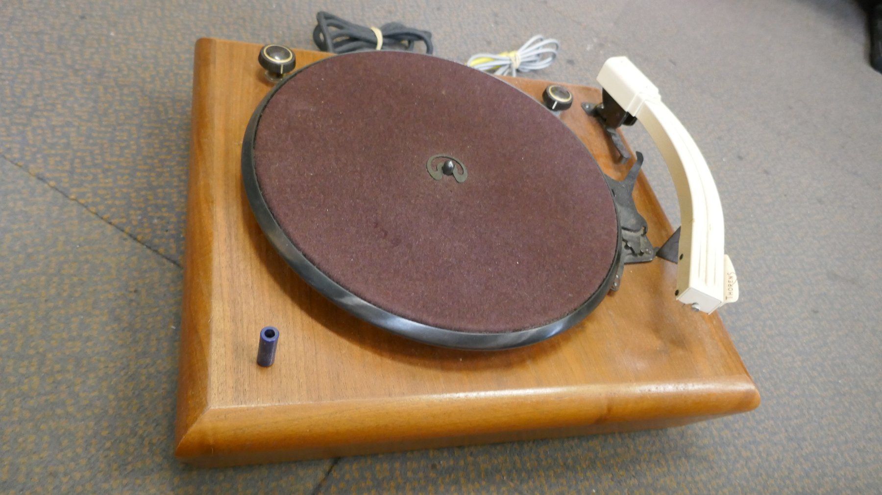 Thorens Giradischi: Antiker Thorens Plattenspieler – Difettoso da Wenslingen venduto da FairlightCMI 1