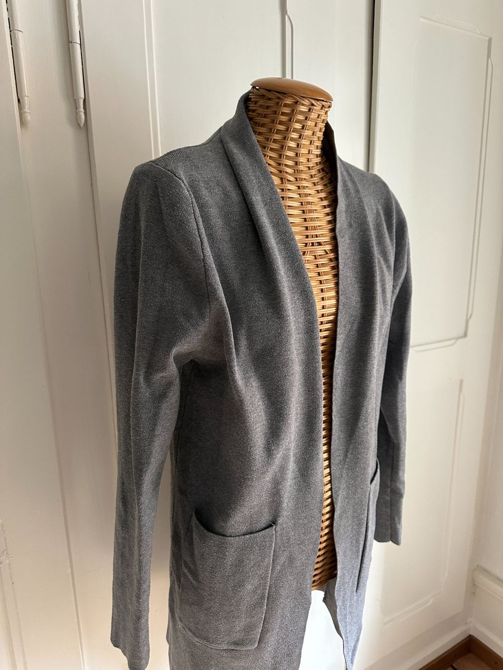 Giacche: Strickjacke hellgrau S – Usato da Zürich venduto da Diazaio 1