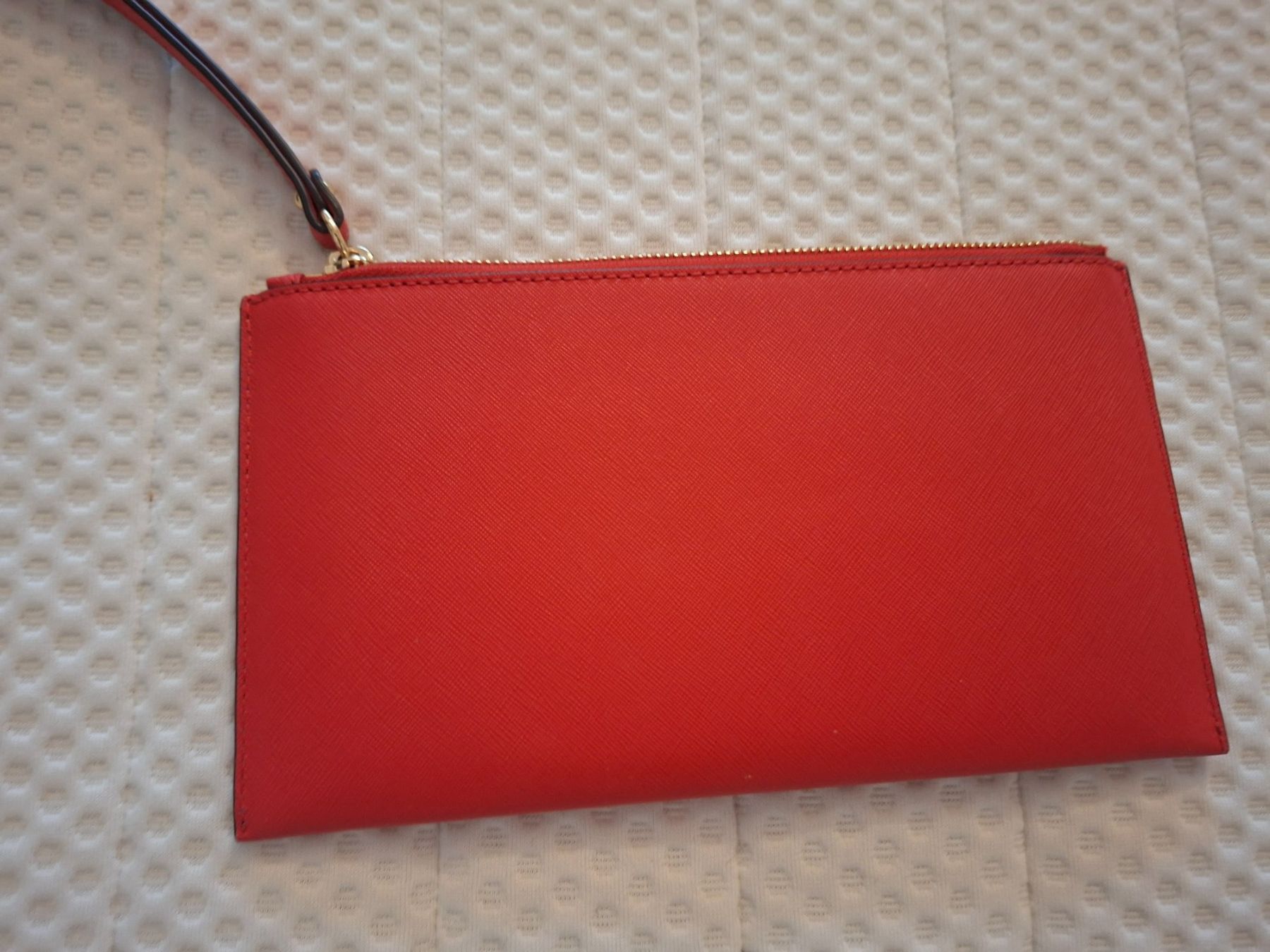 Taschen: Original Michael Kors Clutch – Neu (gemäss Beschreibung) aus Bern von ast_k5pn 2