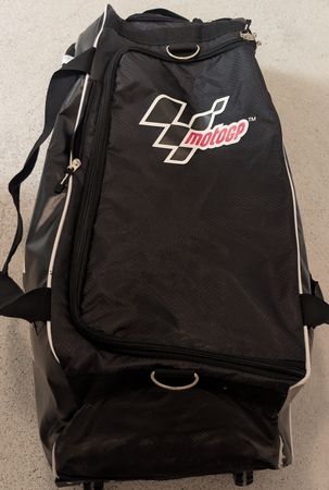 MotoGP Reisetasche schwarz guter Zustand 90l 100x33x33