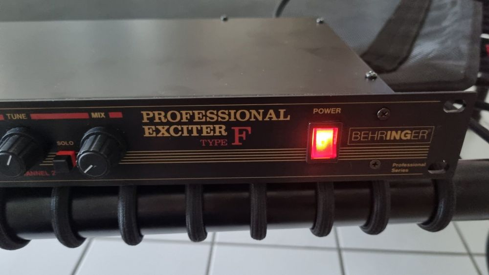 BEHRINGER EXCITER TYP F PROFESSIONAL SERIES Kaufen auf Ricardo