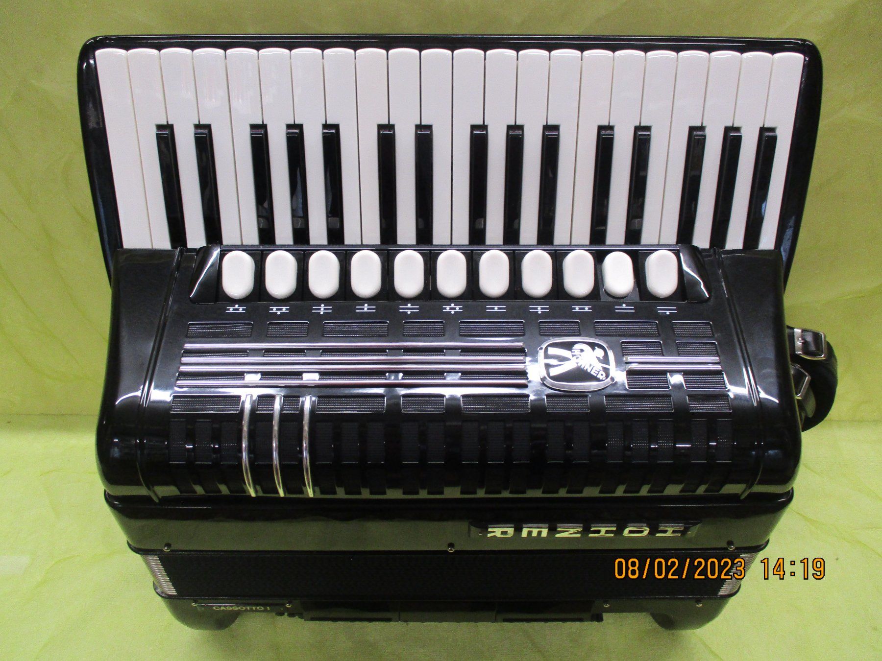 Strumenti musicali: Akkordeon Hohner Cassotto I – Usato da Jegenstorf venduto da Oktavio 1