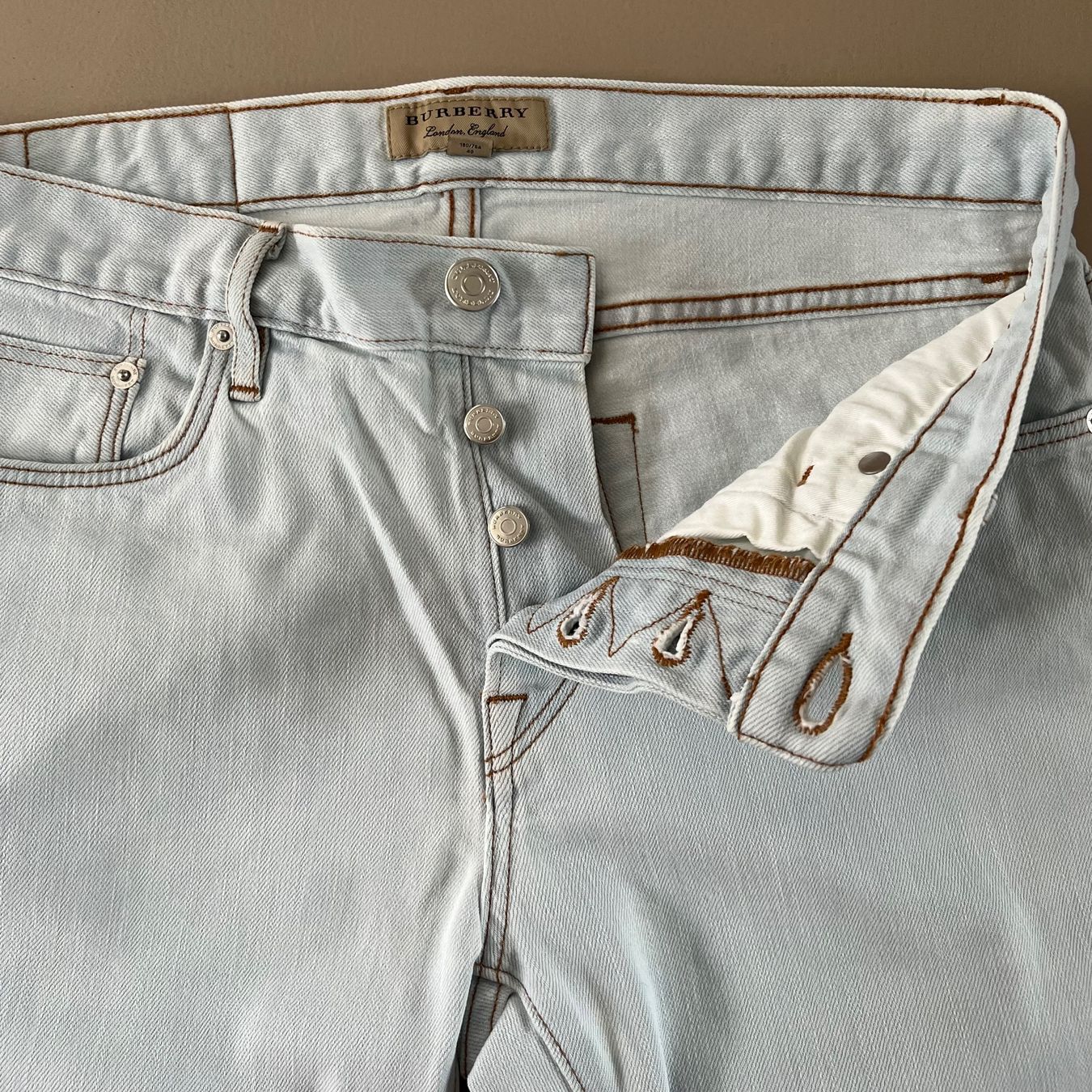 Burberry Jeans: BURBERRY Jeans 🩵 – Usato da zürich venduto da vintage12 2