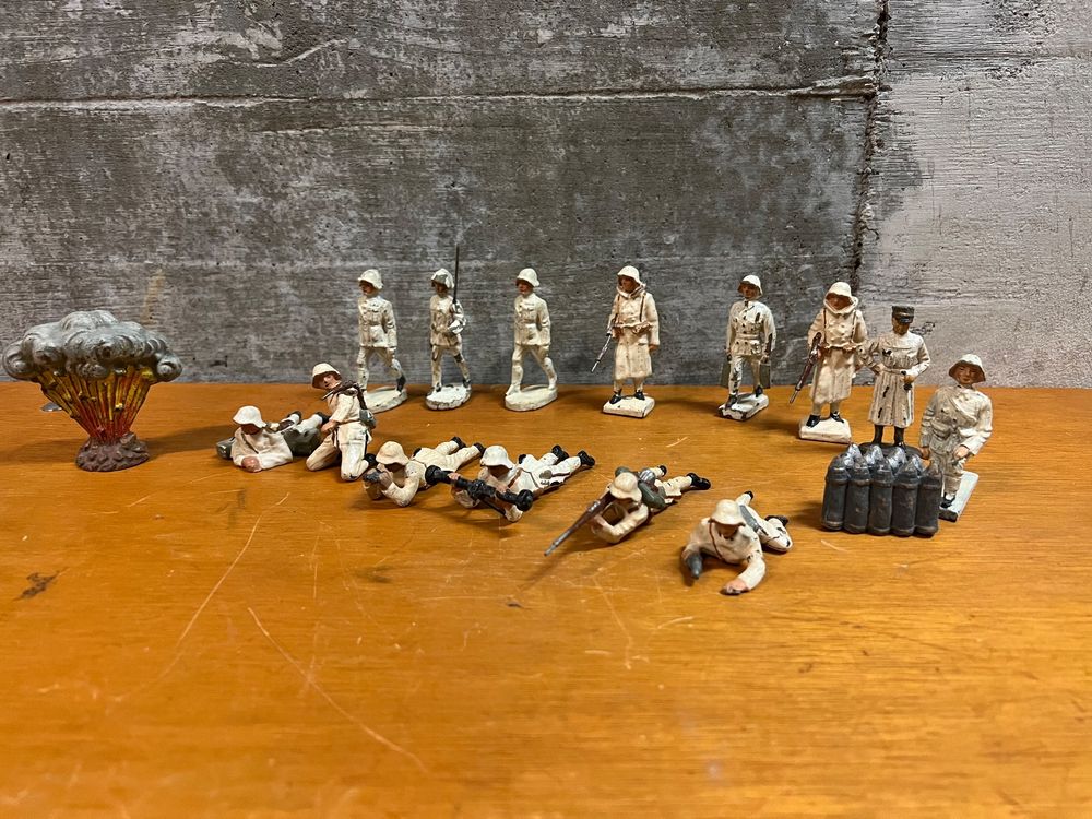 Lot De Soldats Anciens Allemagne - Figurines Lineol Vintage, Collection