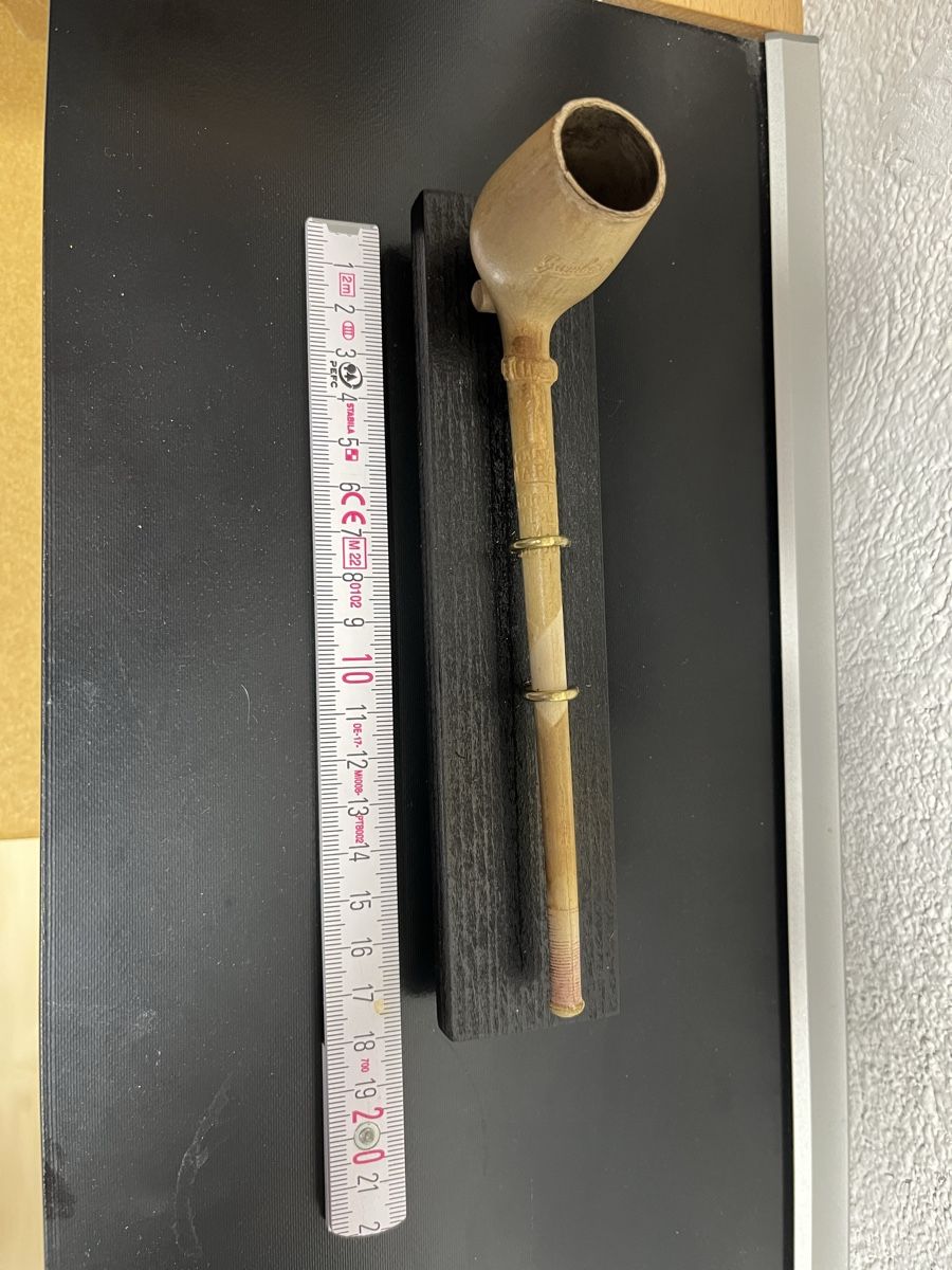 Pipe & Accessori: Pipe en terre Gambier montée sur socle – Usato da Lausanne venduto da joltei 3