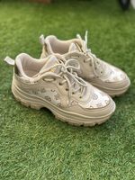 Sneakers GUESS Damen Grösse 39 beige