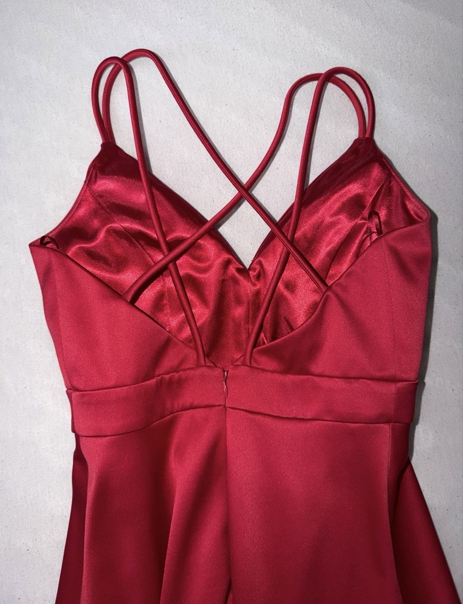 Vestiti: Rotes Satin Abendkleid – Nuovo (secondo la descrizione) da Oftringen venduto da soraia.i 3