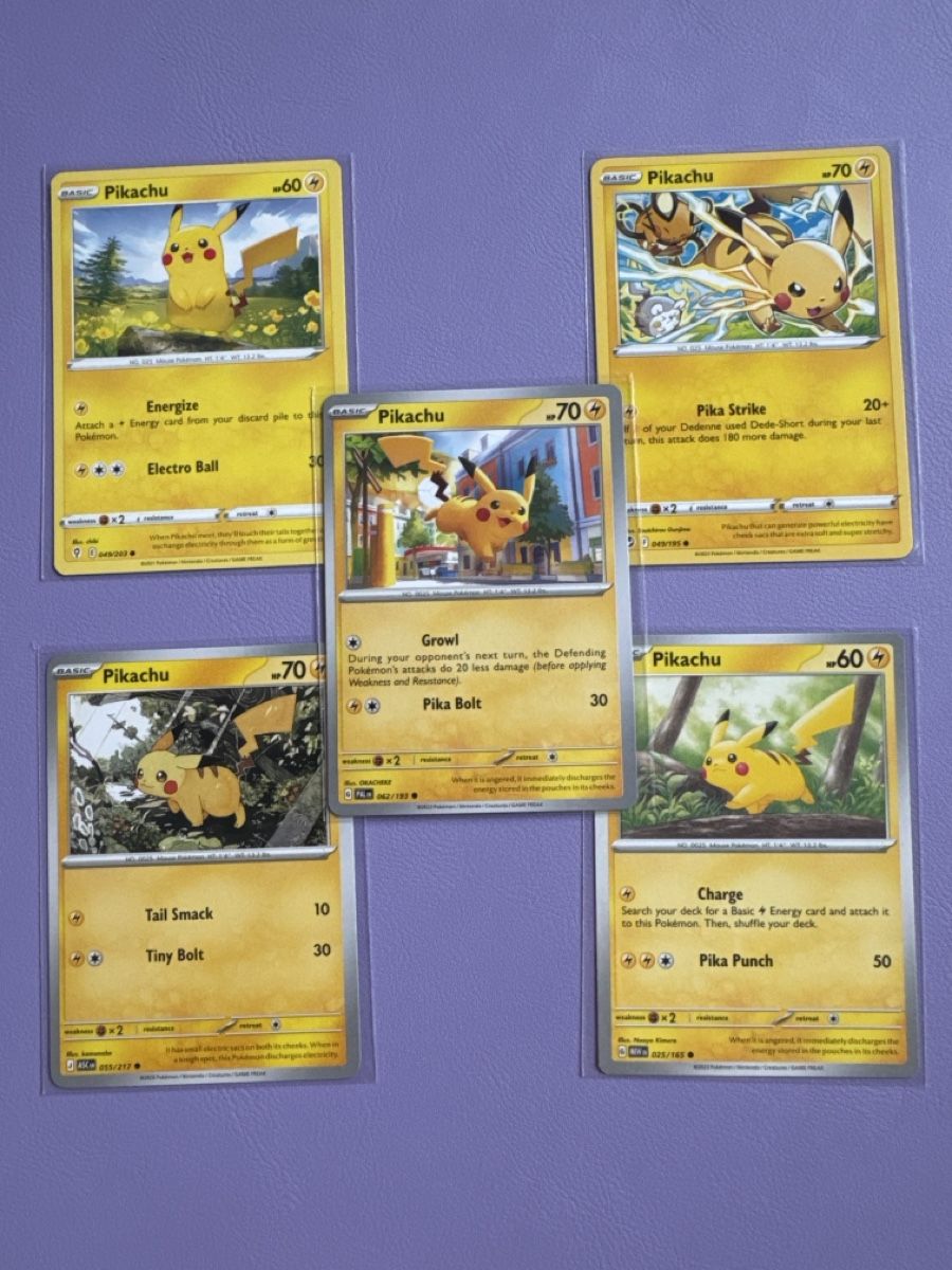 Pokémon Cartes à collectionner: ⚡️Pikachu Bundle✨ – Neuf (Voir description) à Rümlang par Roomiinaa