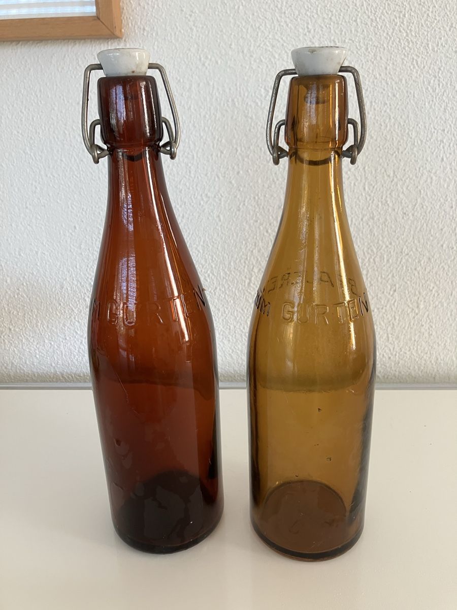 Bicchieri, Caraffe & Bottiglie: 2 alte Flaschen  Bier : brauerei Gurten – Usato da losone venduto da china06