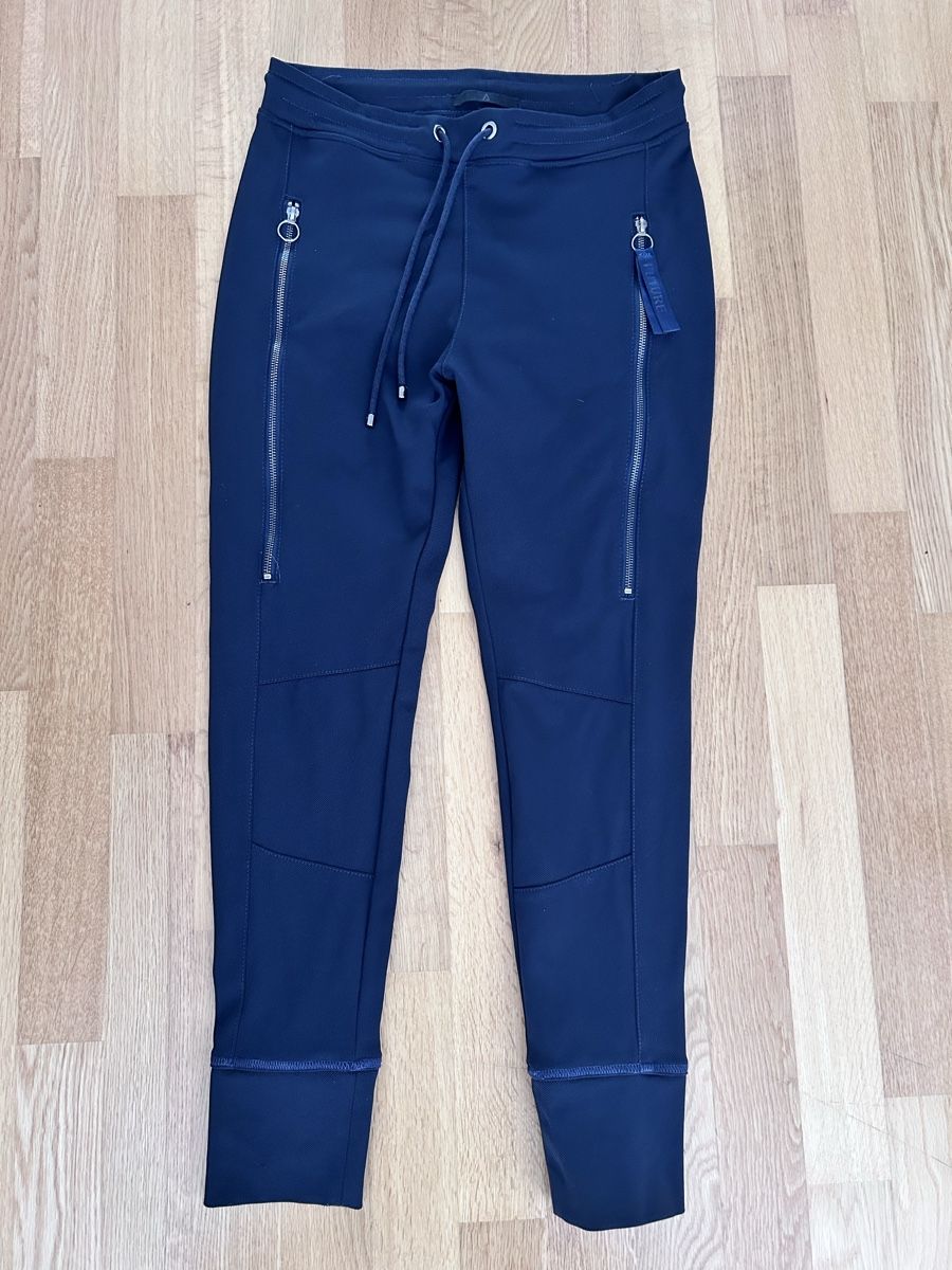 Jeans: Jeans MAC FUTURE – Usato da Schliern b. Köniz venduto da wandereaus