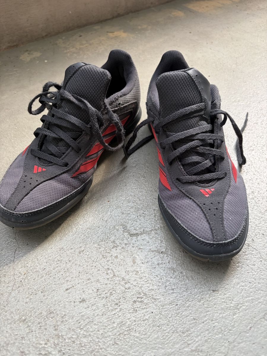 Adidas Schuhe für Jungen: Adidas Copa Indoor Schuhe – Gebraucht aus Ittigen von mrv_jjl9