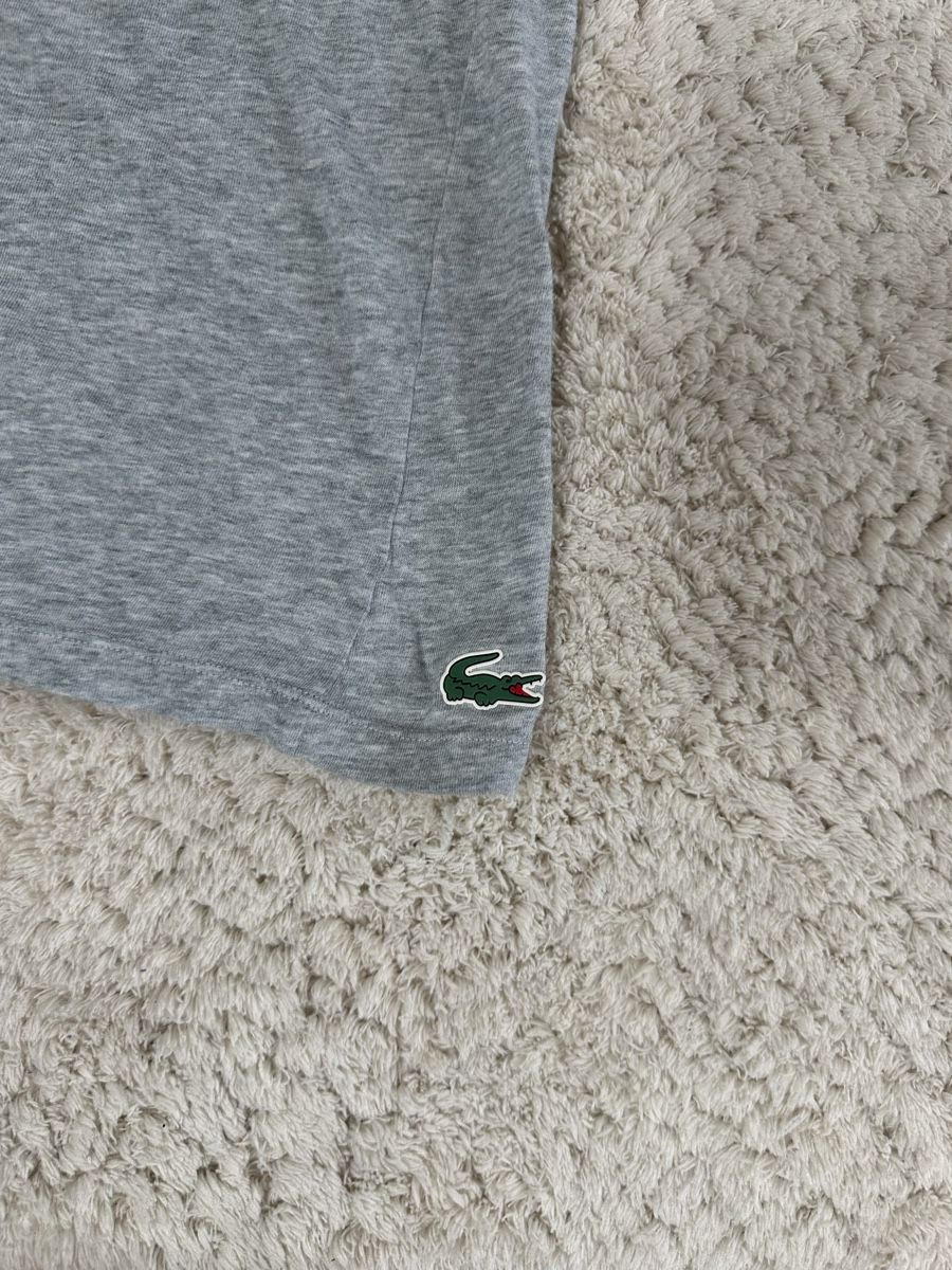 Lacoste T-shirt: T-shirt Lacoste gris - Taille XL – Nuovo (secondo la descrizione) da Neuchâtel venduto da aliceguins 6