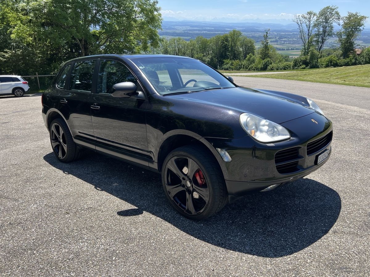 Porsche Automobili: Porsche Cayenne S ab MFK 03.25 – Usato da Riedholz venduto da Kultcars 3