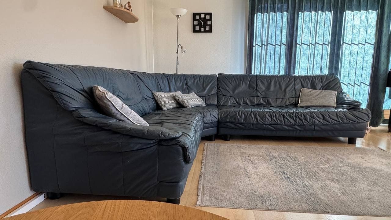 Sofas: Grosses Sofa gratis abzugeben – Gebraucht aus Herisau von andrin.steiner 3