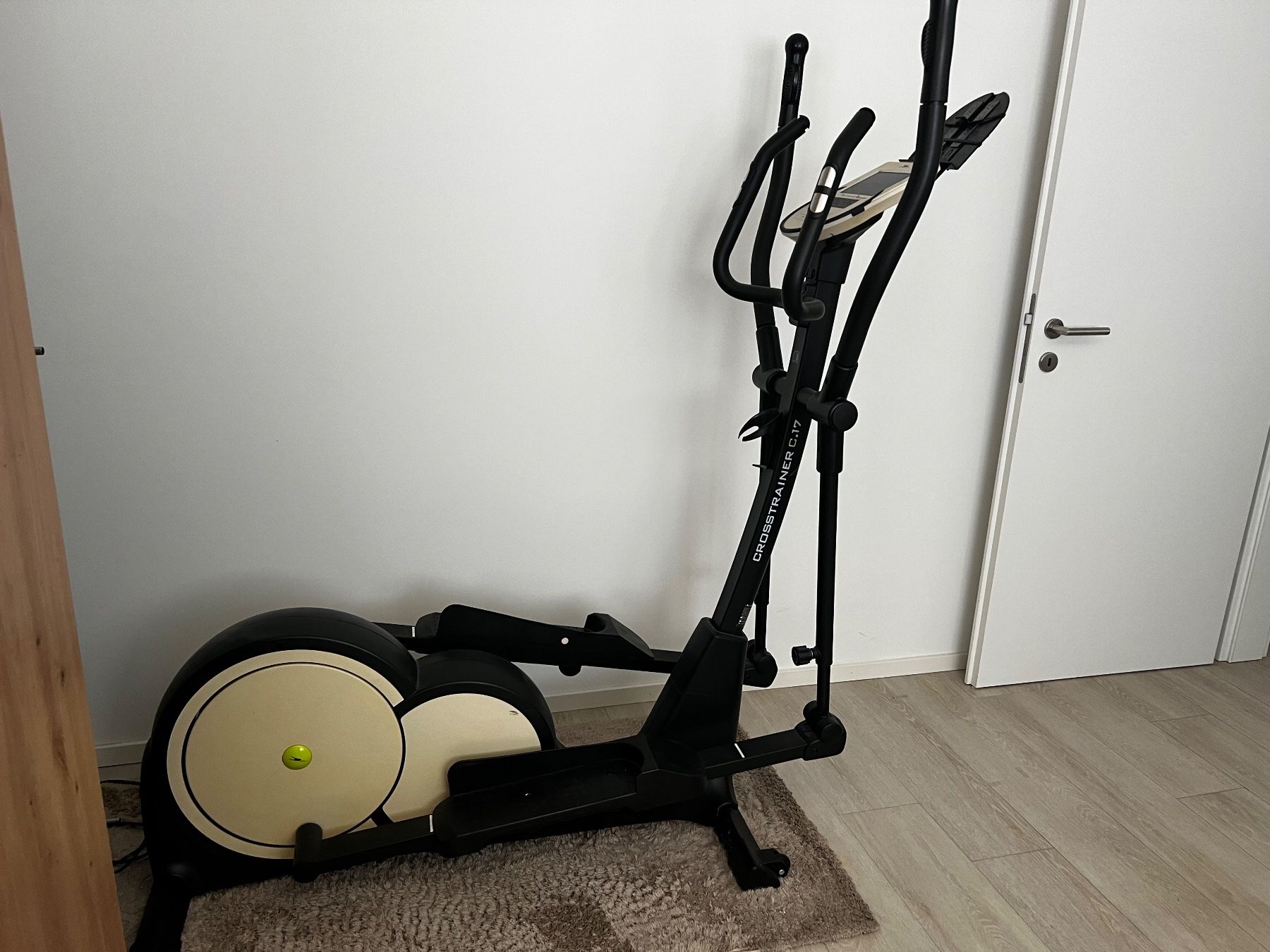 Hometrainer: Crosstrainer C.17 usato buone condizioni – Usato da Losone venduto da Giulia1999