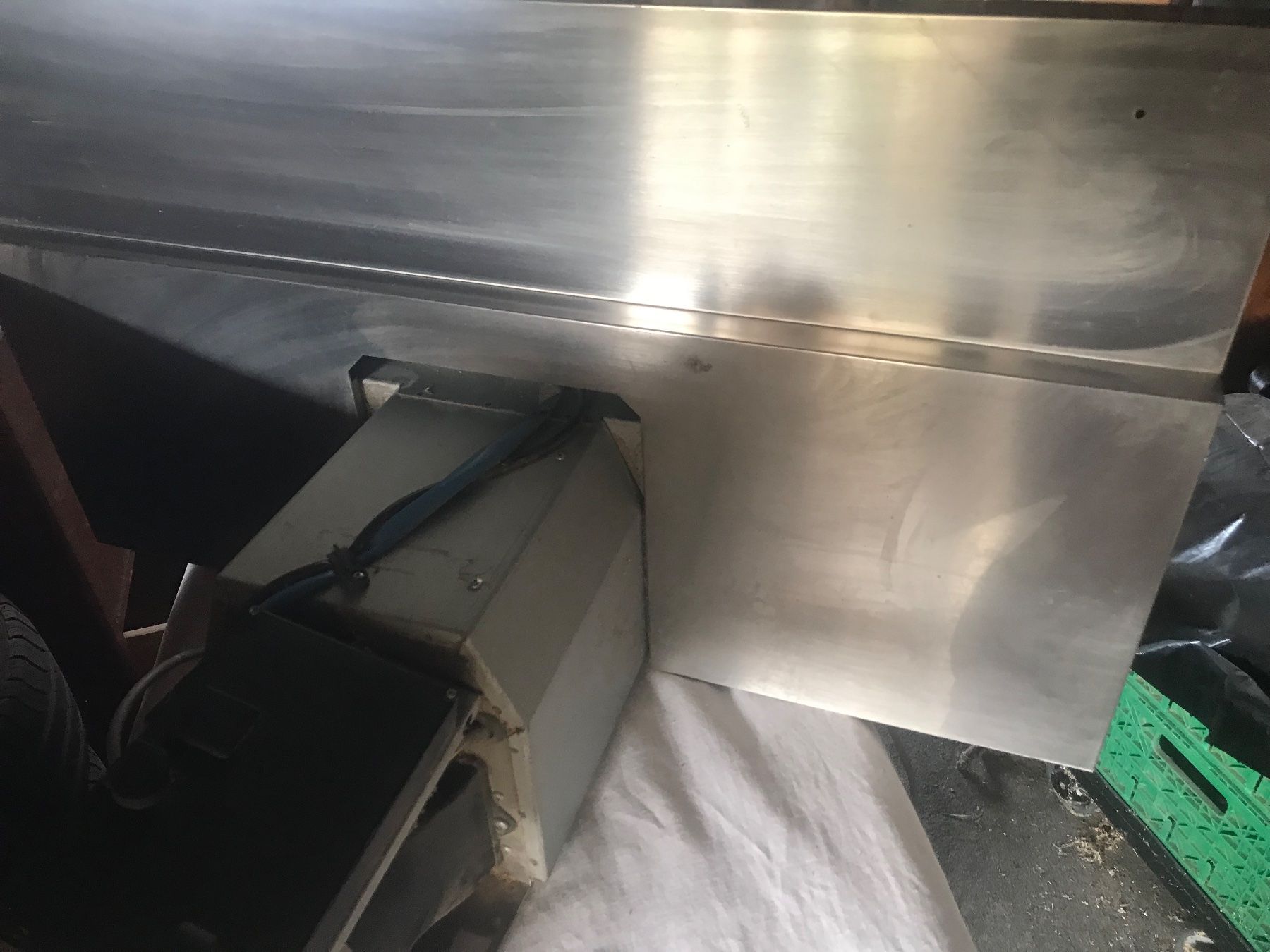 V-Zug Hottes de ventilation: VZug Abzugshaube Chromstahl – D'occasion à Eichberg par Ranney 2