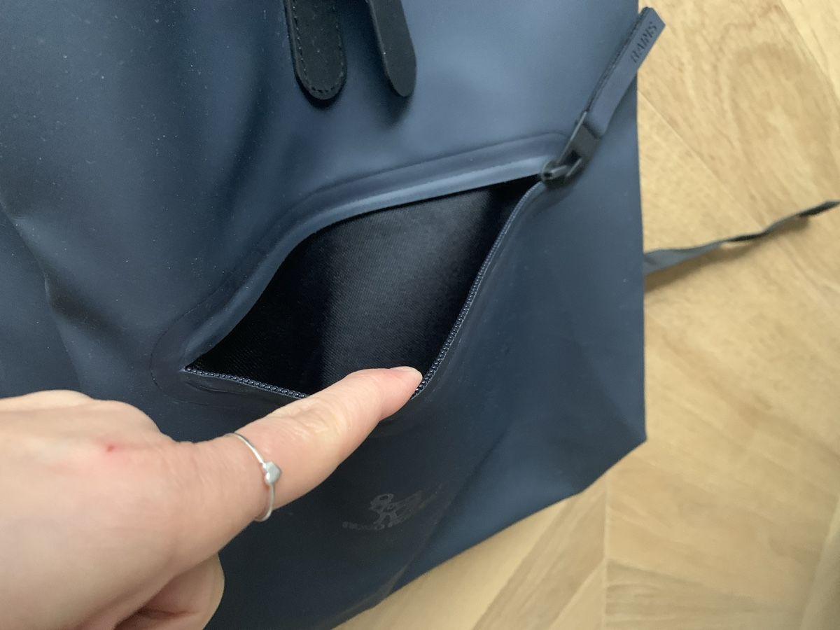 Rains Zaini: RAINS Rolltop Rucksack (NEW) – Nuovo e nell'imballaggio originale da Zürich venduto da Angela_Fashion_Lover 6