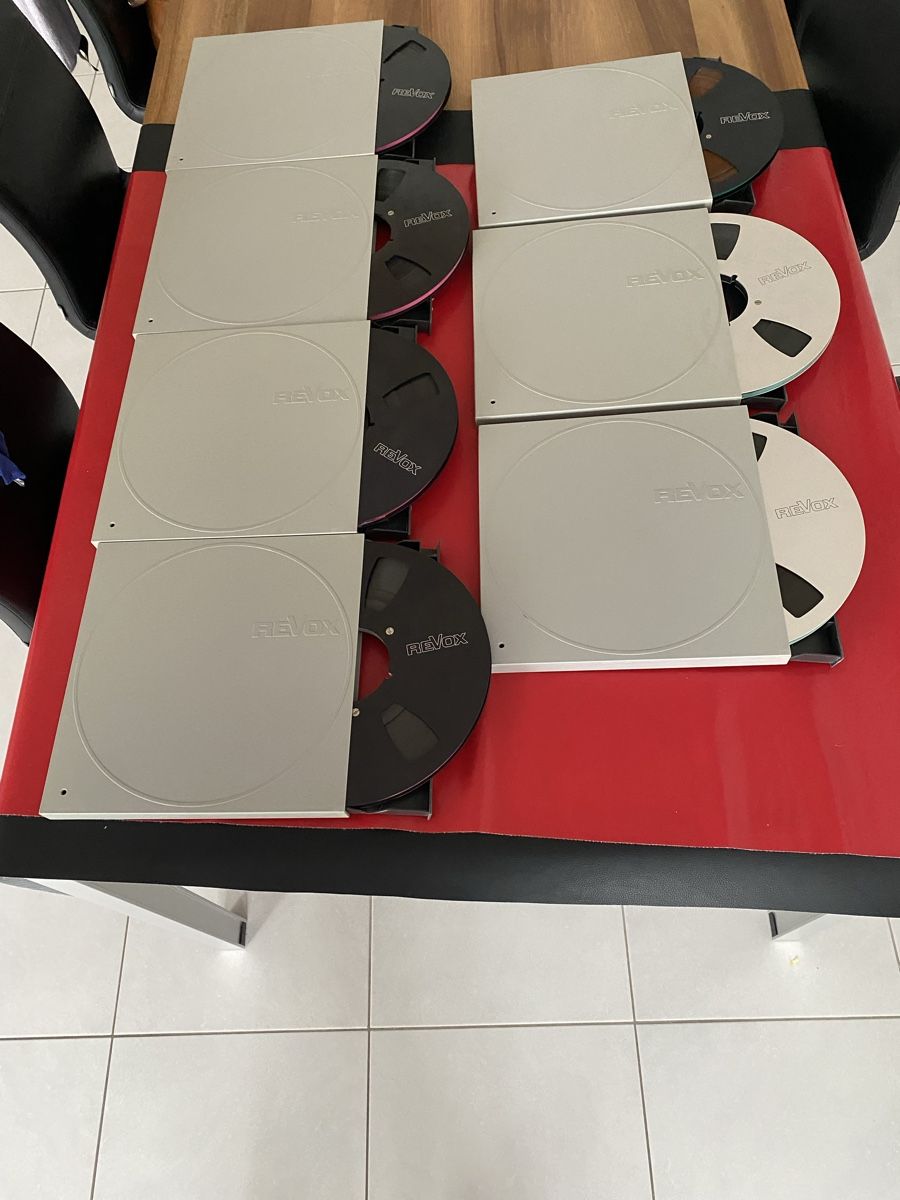 Revox Apparecchi a nastro: Revox Spulen mit Schuber – Usato da Luzern venduto da Harikan