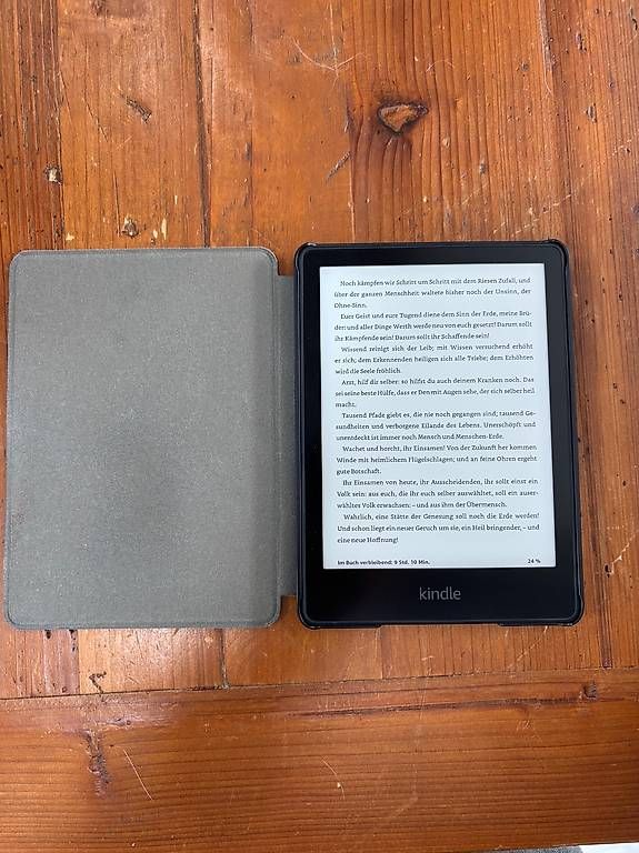 Tablet PC: Kindle Paperwhite 11. Generation mit Hülle – Gebraucht aus Zürich von fel_k9mp 2