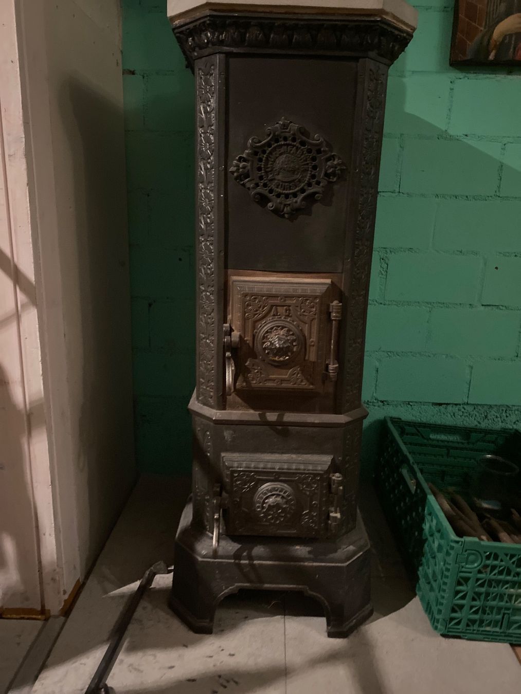 Autres meubles anciens: Kanonenofen – D'occasion à Trogen par ste_2qql
