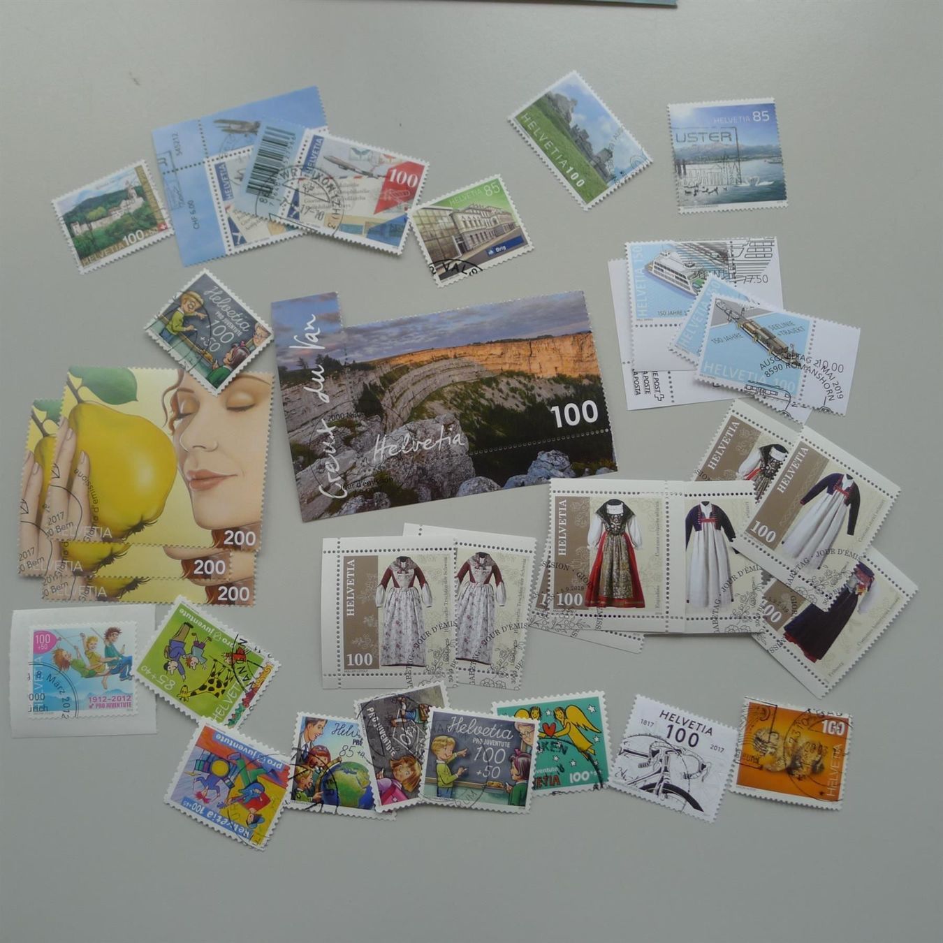 Tutti i francobolli: 2010-2019 Sammlung moderner MARKEN ! – Usato da Sursee venduto da Luzernerraute 2