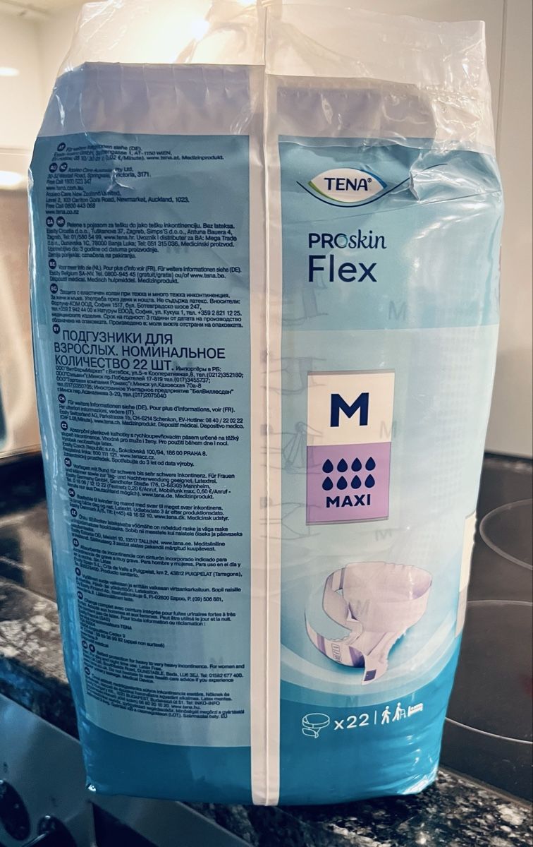 Windeleimer & Windeln: TENA Flex M -MAXI und Packung ungeöffnet – Neu und originalverpackt aus Zürich von Sharonsimona 2