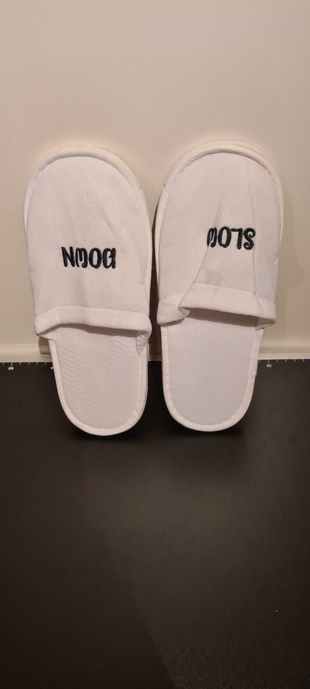 Scarpe da uomo: Haussschuhe – Nuovo (secondo la descrizione) da Rümlang venduto da Trojka25
