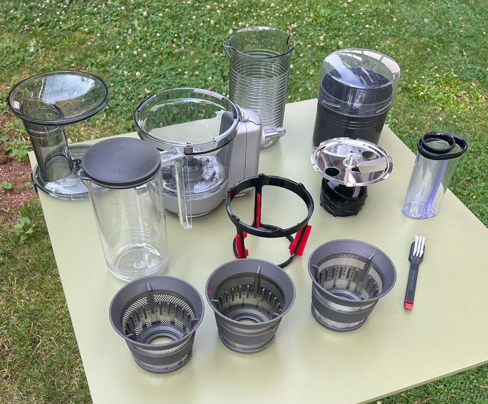 Kitchenaid Elettrodomestici da cucina: Kitchen Aid ENTSAFTER-VORSATZ  5KSM1JA – Usato da Zürich venduto da nicoleichholzer