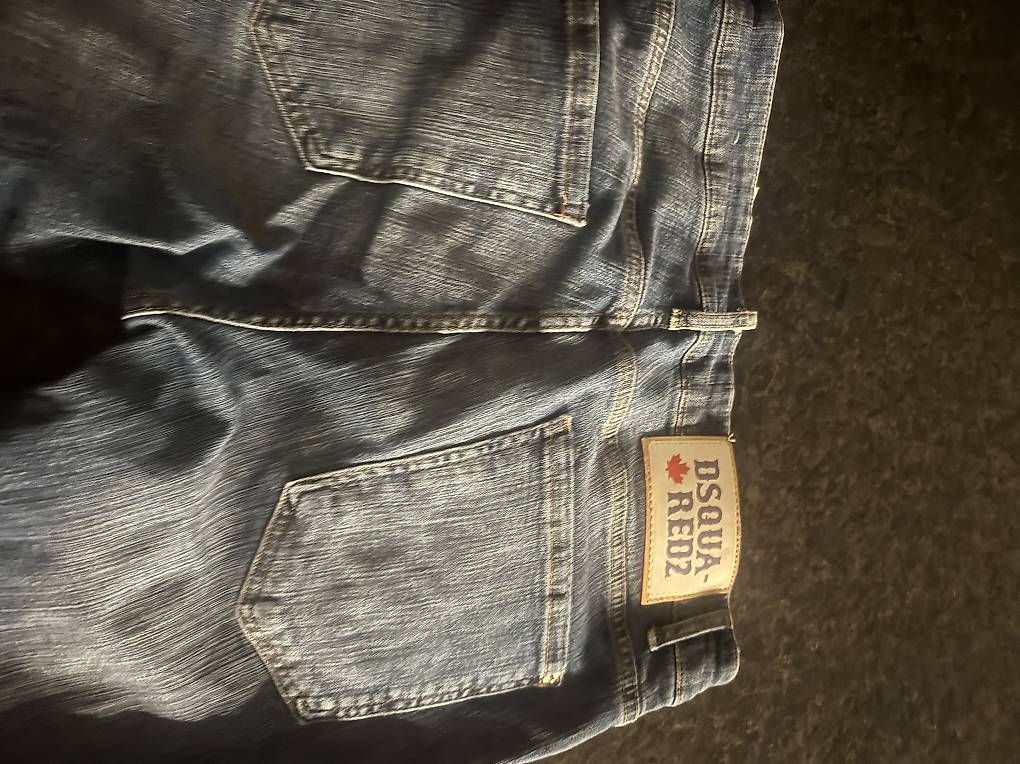 Dsquared2 Jeans: Original Dsquared Jeans – Usato da Ennetbaden venduto da NR19 4