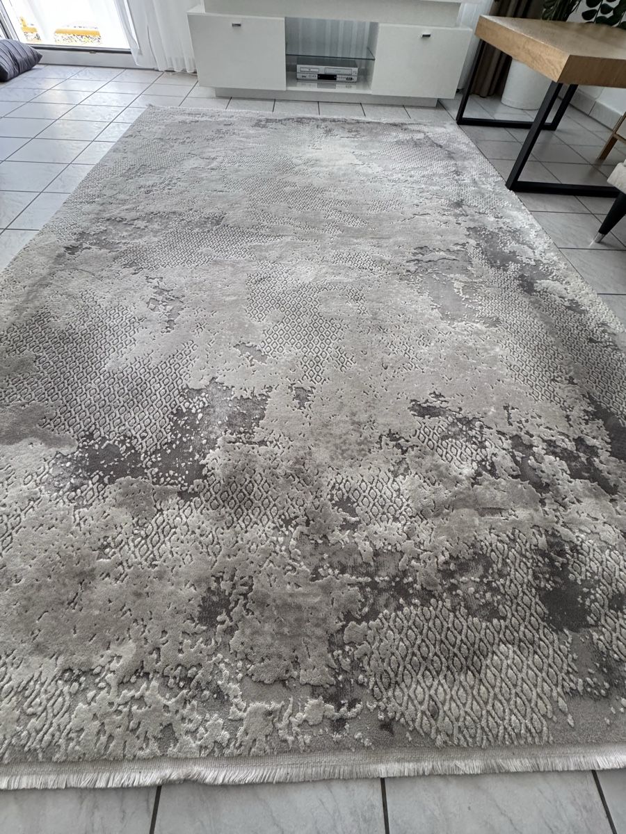 Teppiche: Teppich Grau Muster 200x290 cm neuwertig – Gebraucht aus Nendeln von dk_25