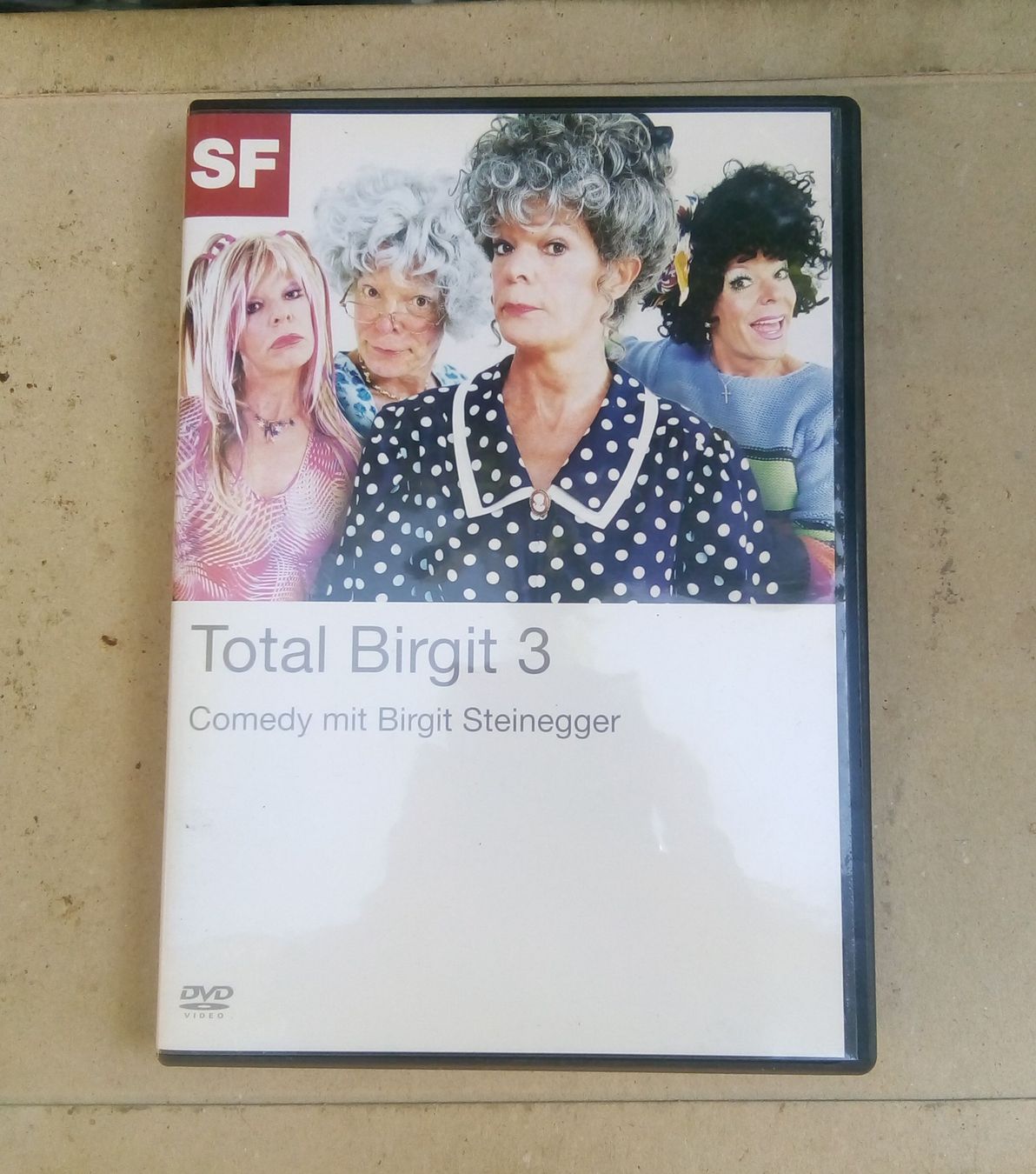Tutti i DVDs: Total Birgit (3) Comedy mit Birgit Steinegger  (Mundart) DVD – Usato da St. Gallen venduto da elk2020