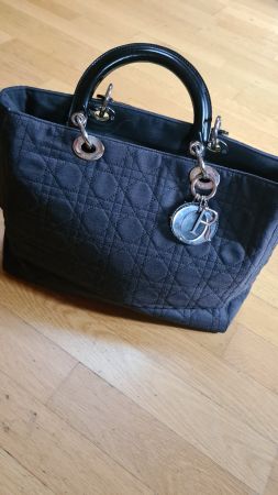 Sehr alte christian dior Tasche in schwarz