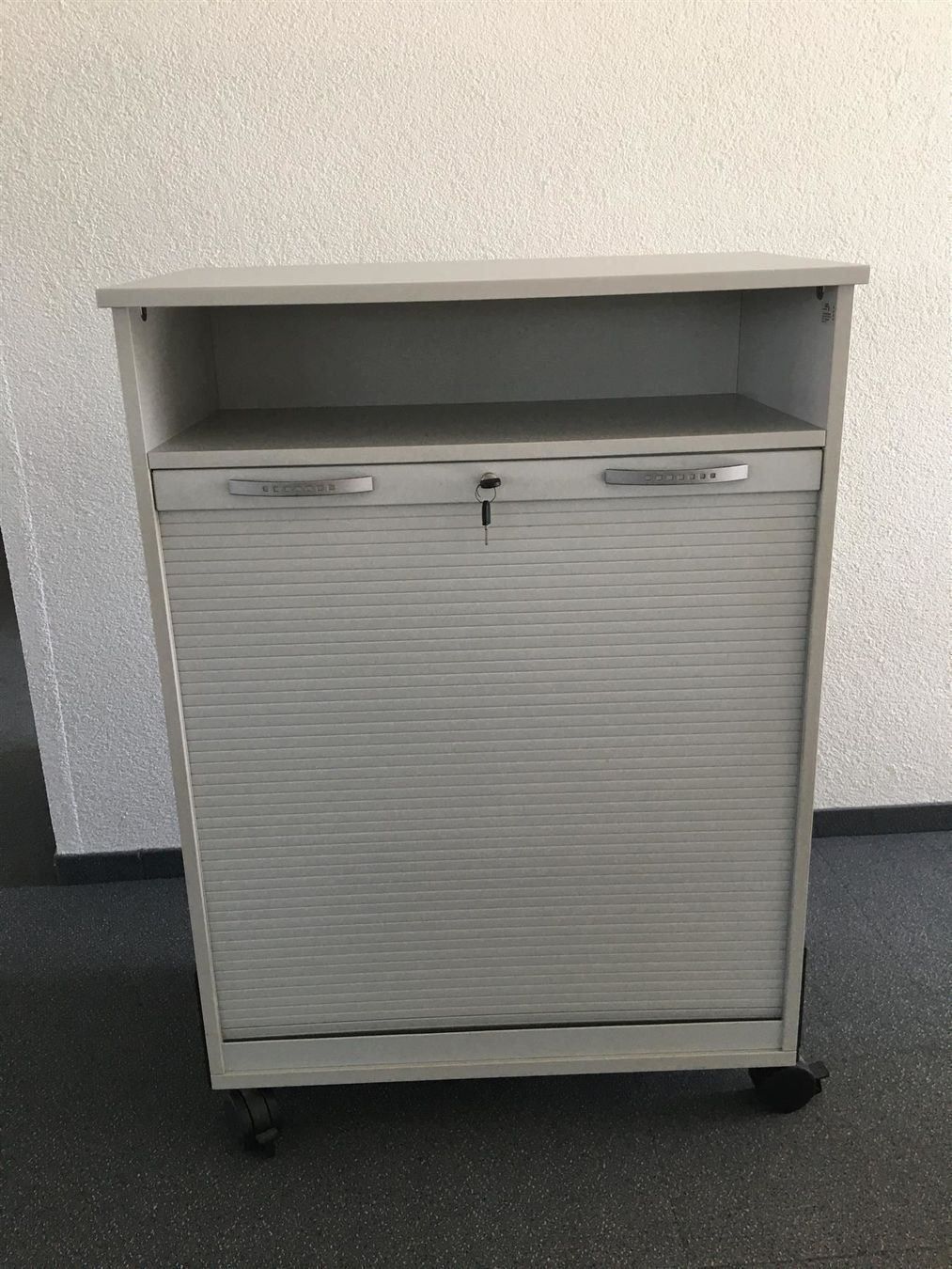 Korpus: Fahrbares Stehpult von ZKD – Gebraucht aus St. Margarethen TG von Mac-PC