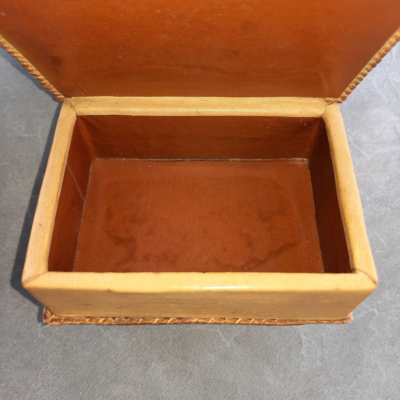 Coffrets à bijoux: Schatulle aus Leder – D'occasion à Kilchberg ZH par Ernzi47 2