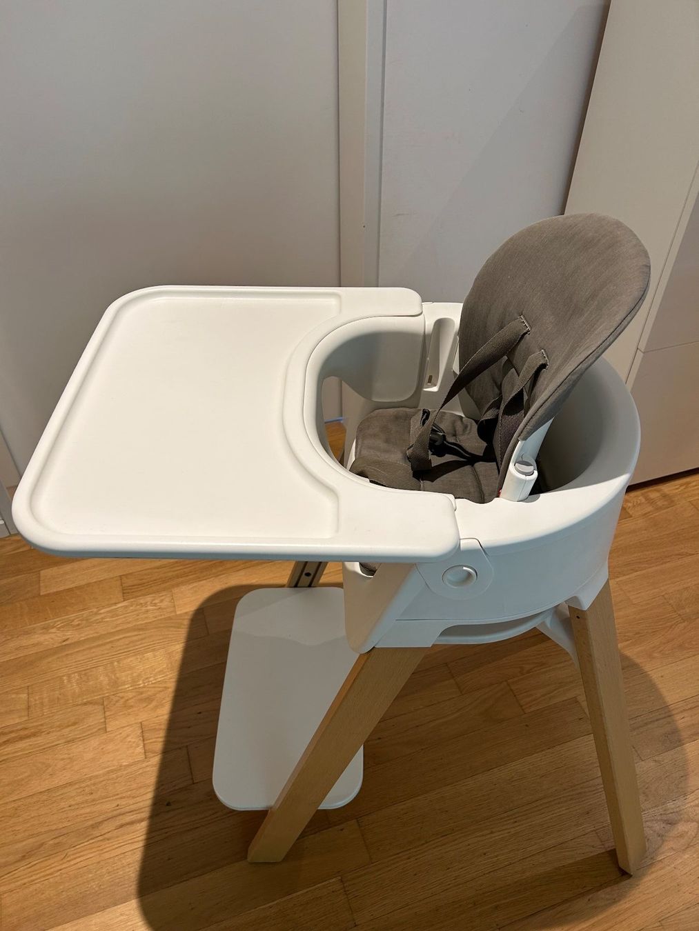 Stokke Hochstühle: STOKKE Steps Hochstuhl SET – Gebraucht aus Zürich von philan123