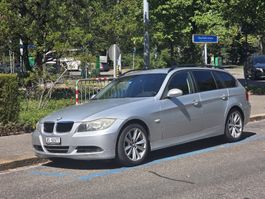 bmw 320i Touring- Automat - Mit MFK