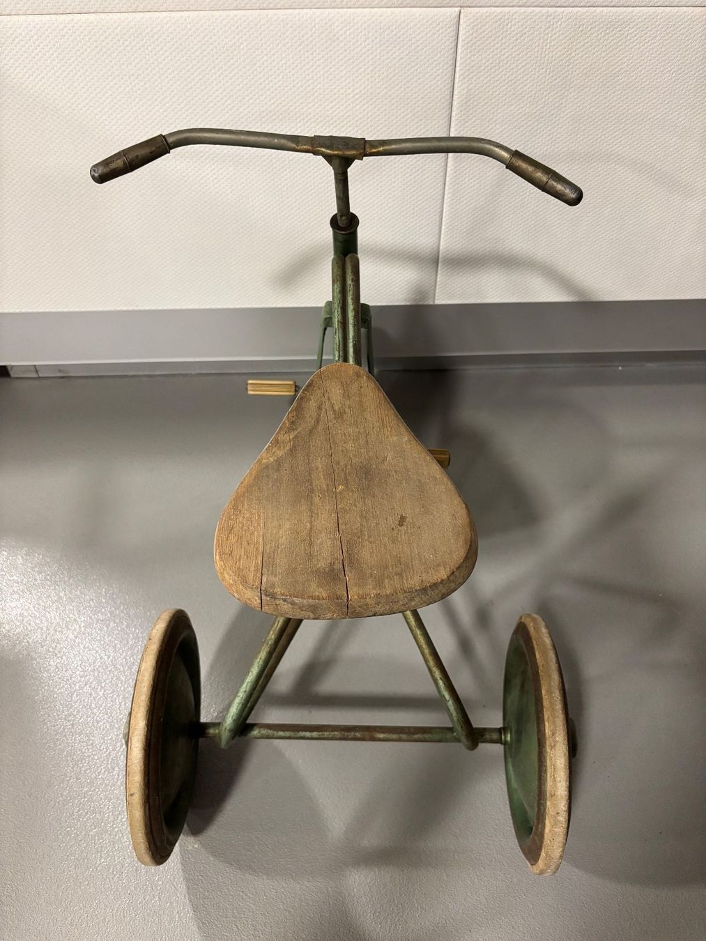 Veicoli per bambini: sehr altes Dreirad – Usato da Neunkirch venduto da autoscooter57 4