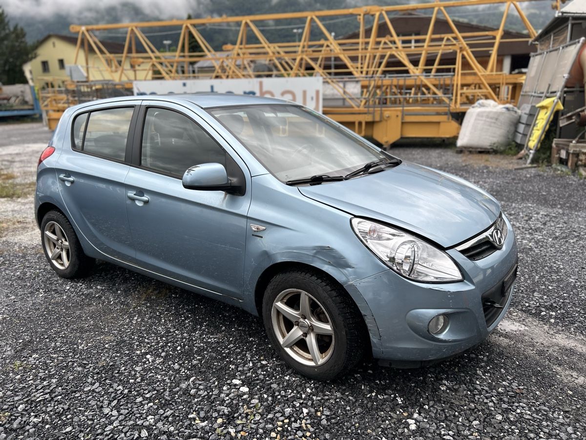 Hyundai Autos: Hyundai i20 1.4 – D'occasion à Sargans par automobilen 4