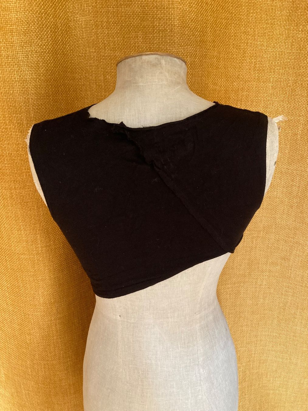 Kleiderpakete: ensemble original de styliste jupe et haut – Gebraucht aus Ardon von hel_2sxp 8