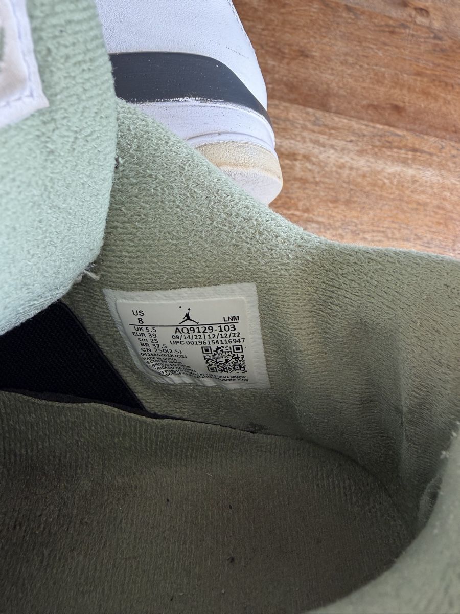 Jordan Scarpe da uomo: Nike Air Jordan 4 – Usato da Zürich venduto da Garfield80 3
