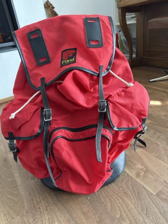 Roter Vintage-Rucksack "Fürst" - Ideal für Wanderungen!