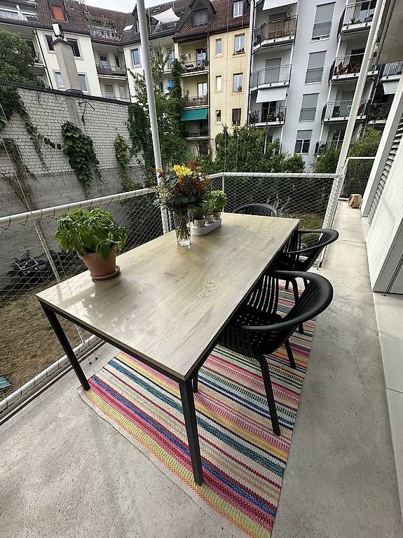 Tische: Outdoor Tisch (Balkon, Garten) – Gebraucht aus Basel von manon885