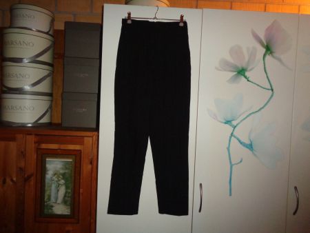 *** hübsche ZARA Hose *** / schwarz