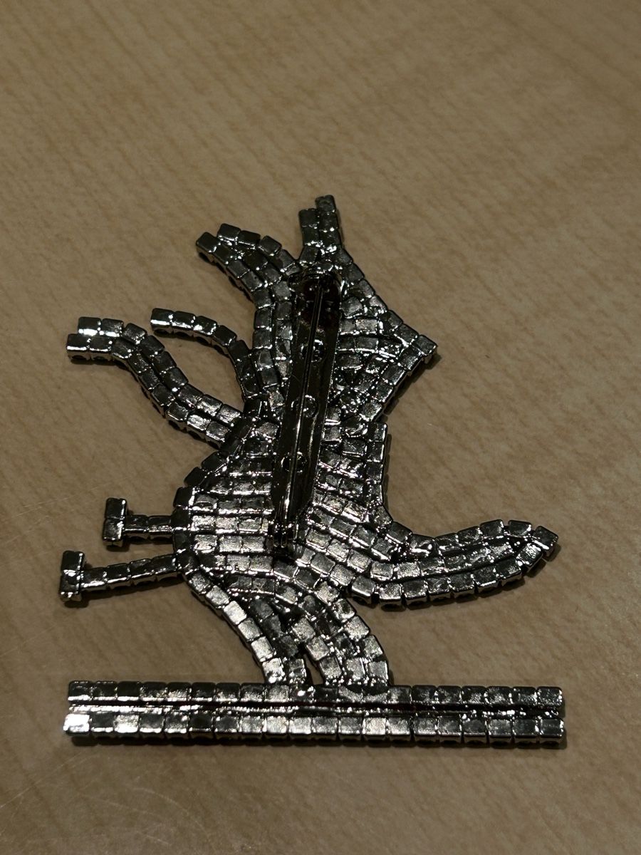 Swarovski Broches & Aiguilles: Bogner Brosche, Skifahrer Swarovski – D'occasion à Herisau par Renee30 1